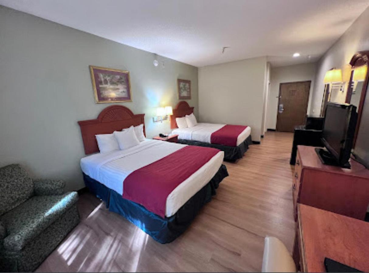 Americas Best Value Inn Wiggins מראה חיצוני תמונה